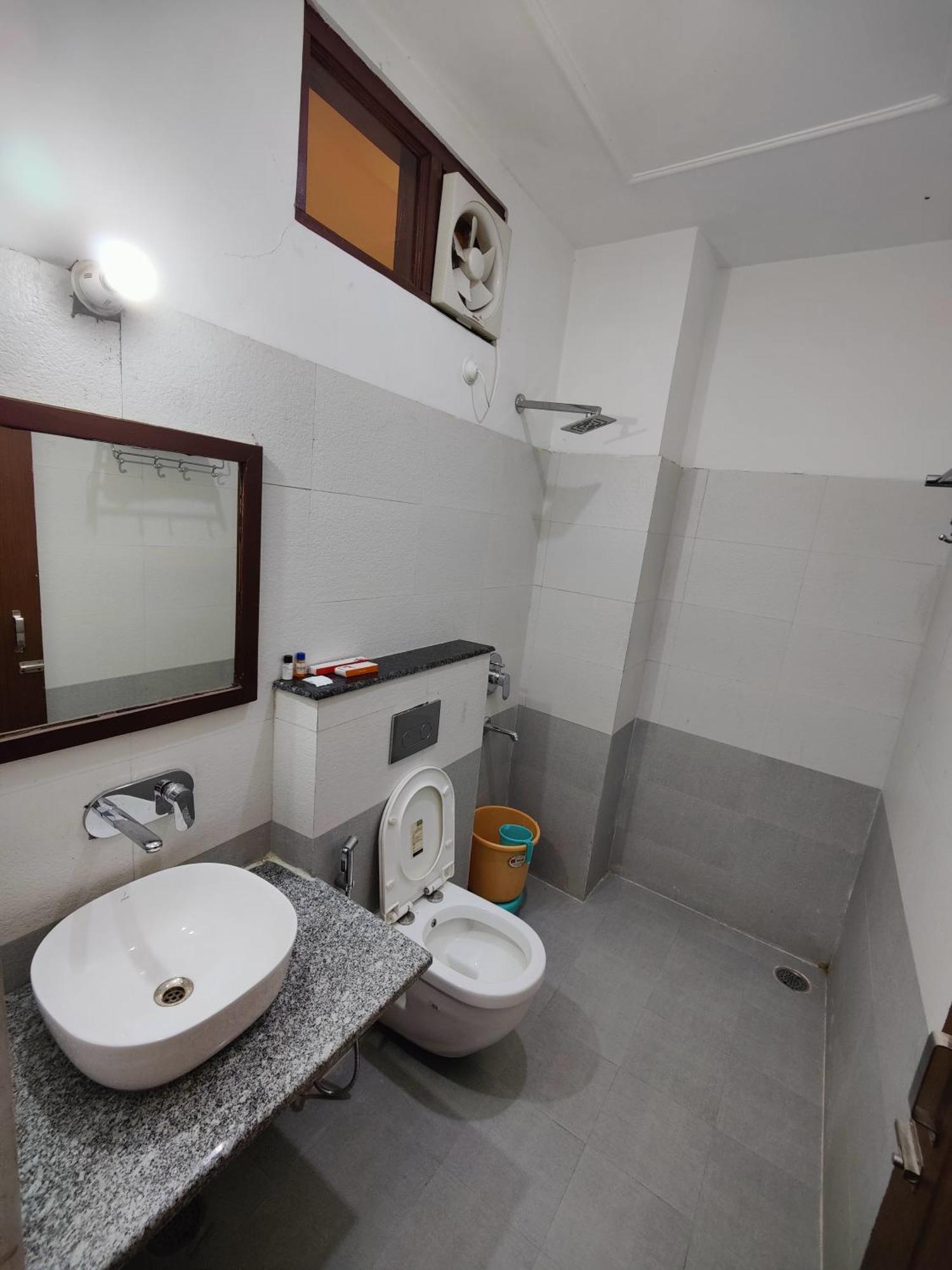 Alaknanda Motel & Restaurant Rudraprayag Luaran gambar