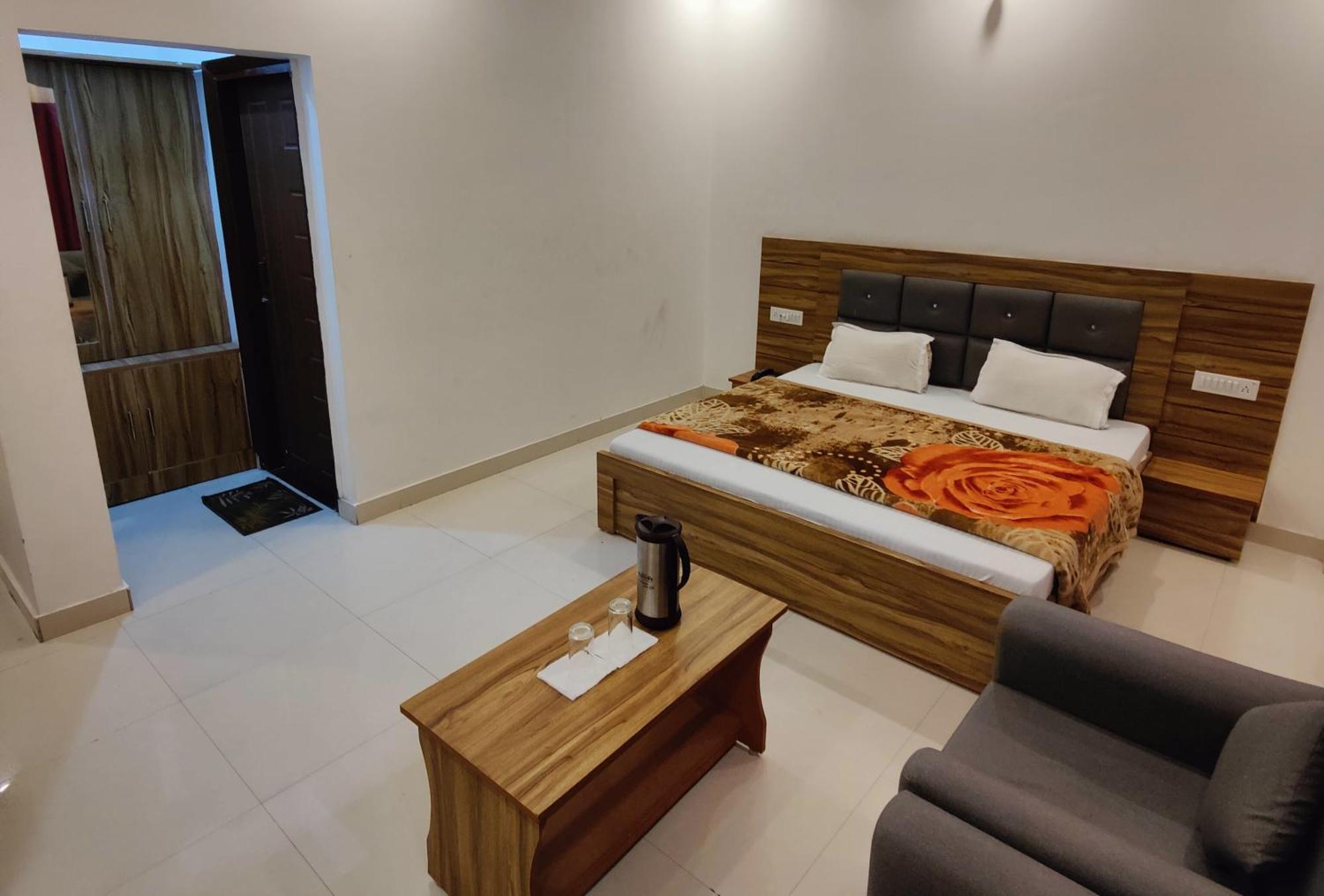 Alaknanda Motel & Restaurant Rudraprayag Luaran gambar